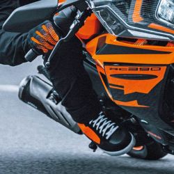 CHAUSSURES MOTO KTM "J-6 AIR SHOES" 2023 BY ALPINESTARS